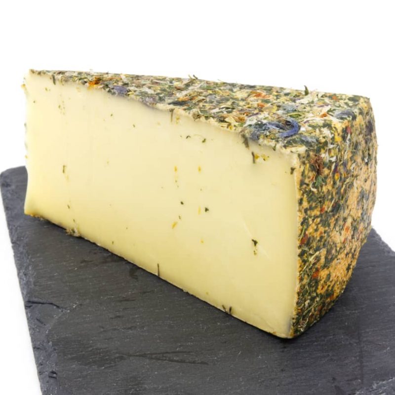 Almkräuterkäse | 100% Heu und kräuterreiche Magerwiese | Lechtaler Naturkäserei in Tirol | 100% Heumilch | 55% F.i.T.. Feedbild.