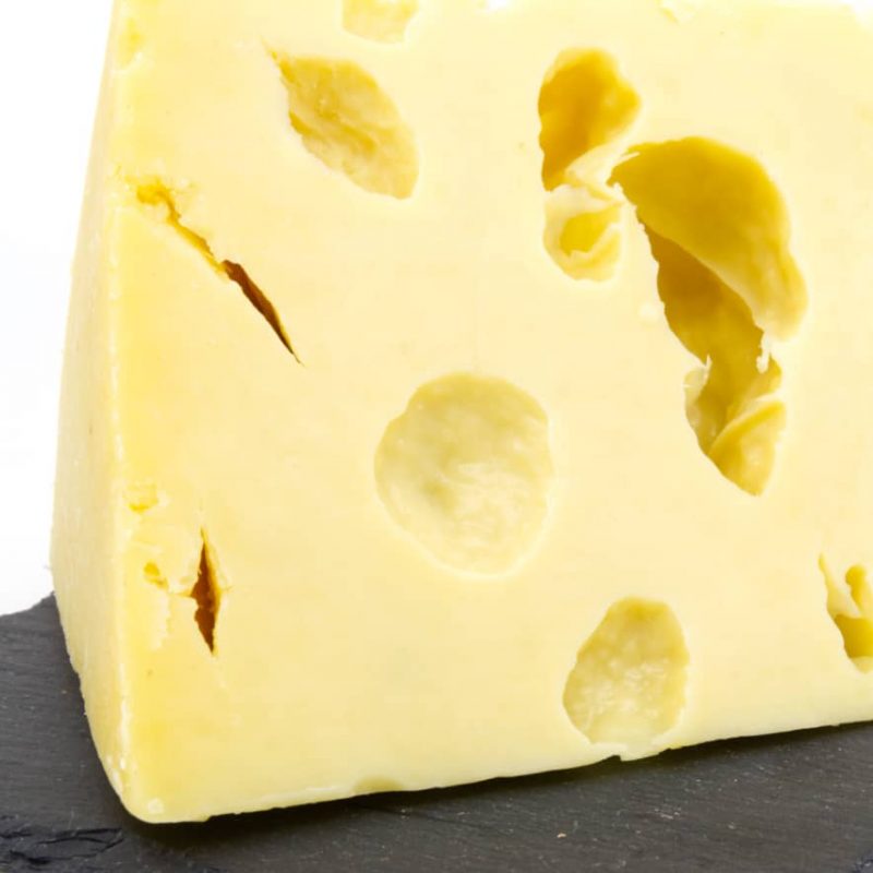 Lechtaler Emmentaler | 100% Heu und kräuterreiche Magerwiese | Lechtaler Naturkäserei in Tirol | 100% Heumilch | 45% F.i.T. Feedbild