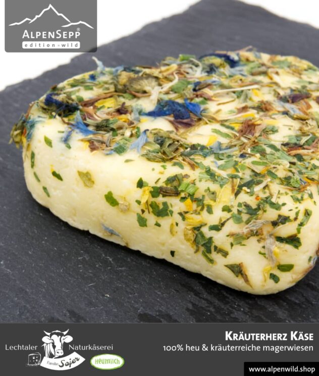 Kräuterherz Käse in Herzform | 100% Heu und kräuterreiche Magerwiese | Lechtaler Naturkäserei in Tirol | 100% Heumilch | 55% F.i.T.