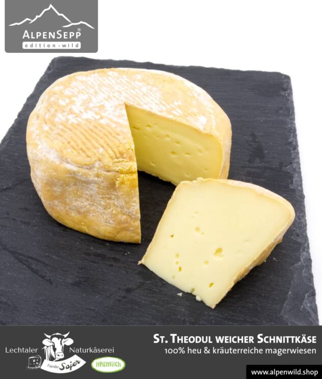St. Theodul weicher Schnittkäse | 100% Heu und kräuterreiche Magerwiese | Lechtaler Naturkäserei in Tirol | 100% Heumilch | 55% F.i.T. - 300 g
